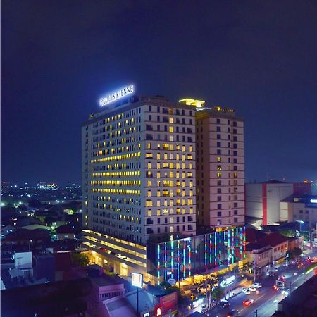 Louis Kienne Hotel Pemuda Semarang Eksteriør billede