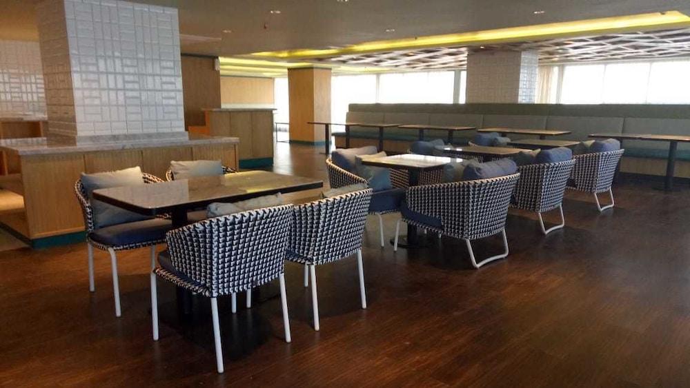 Louis Kienne Hotel Pemuda Semarang Eksteriør billede