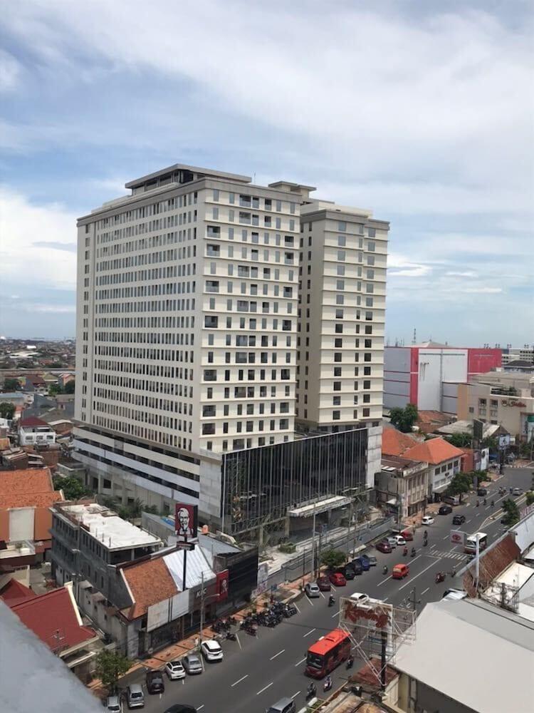 Louis Kienne Hotel Pemuda Semarang Eksteriør billede