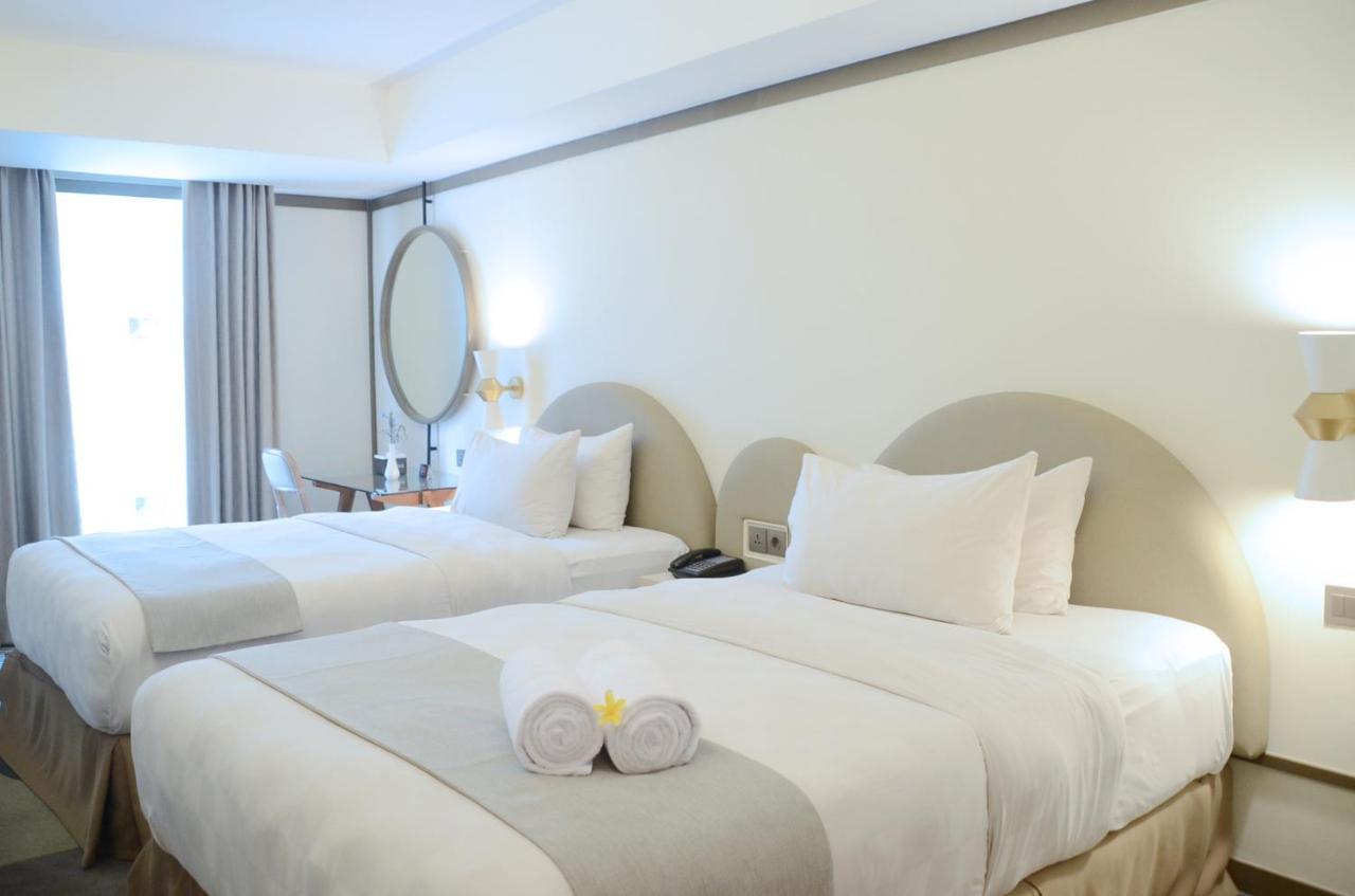 Louis Kienne Hotel Pemuda Semarang Eksteriør billede