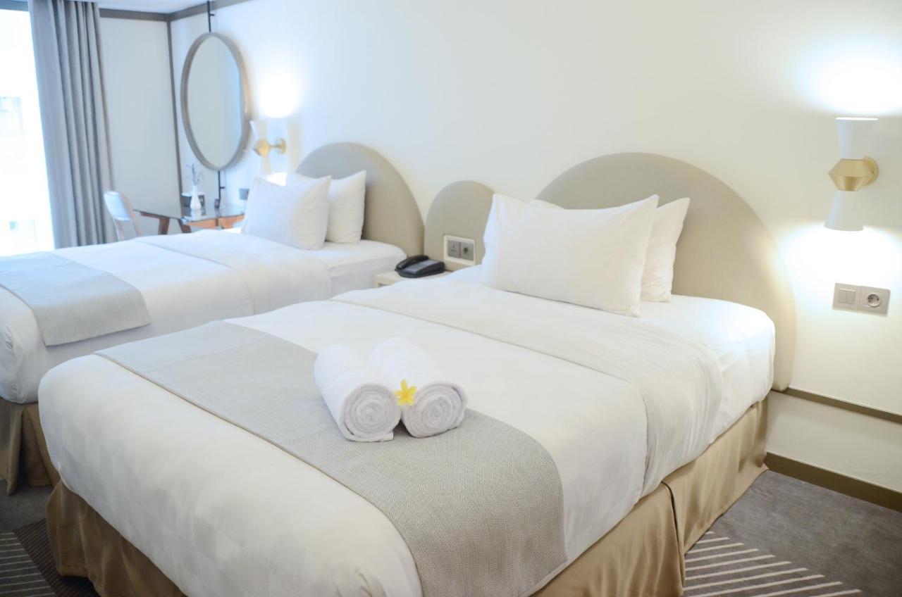 Louis Kienne Hotel Pemuda Semarang Eksteriør billede