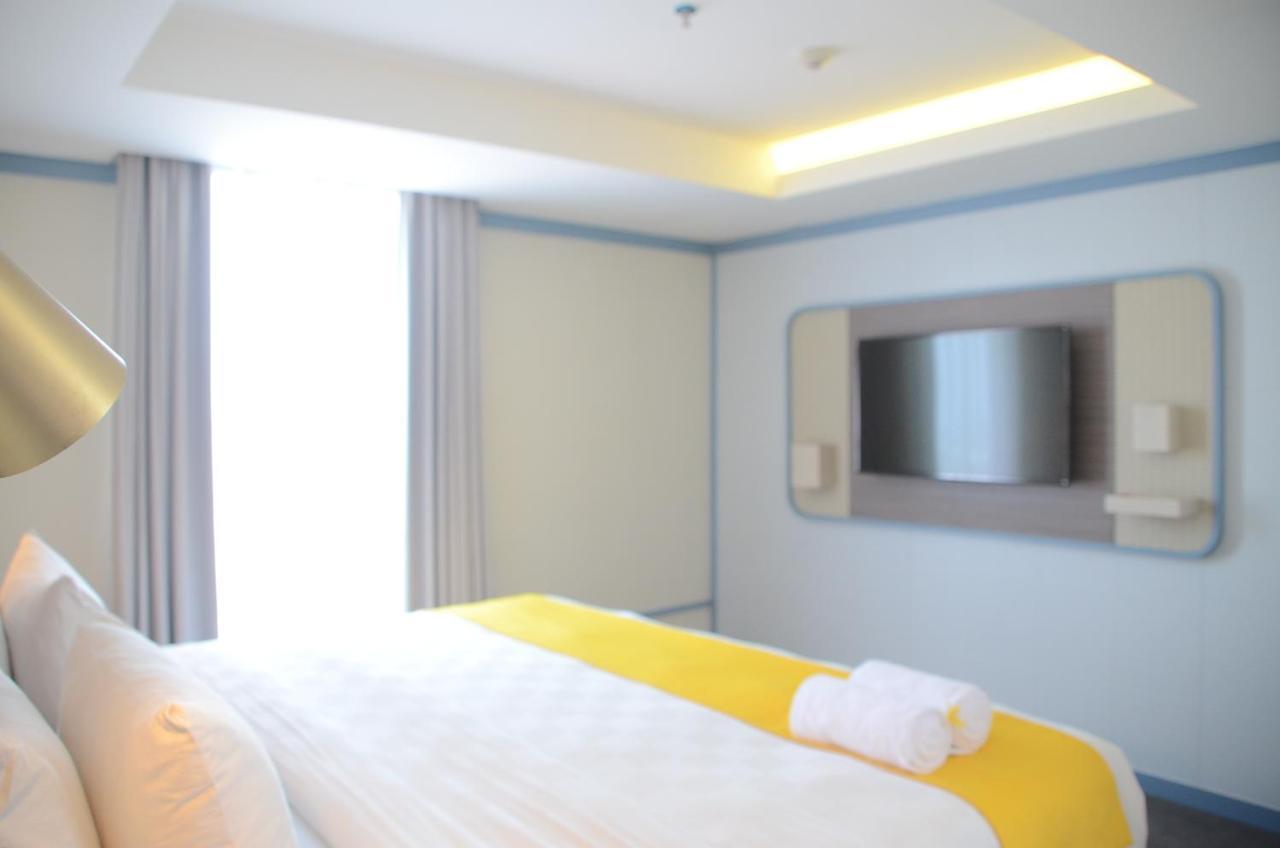 Louis Kienne Hotel Pemuda Semarang Eksteriør billede