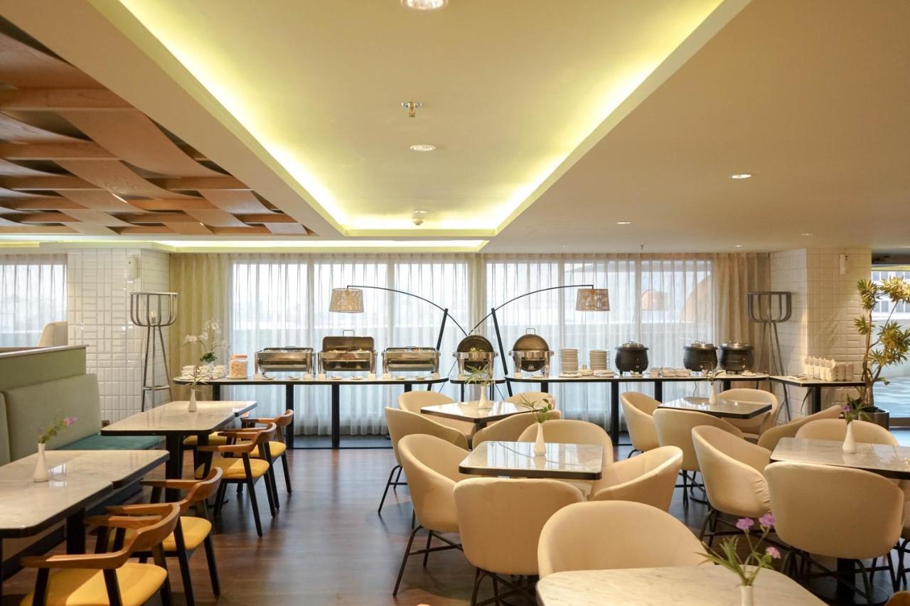 Louis Kienne Hotel Pemuda Semarang Eksteriør billede